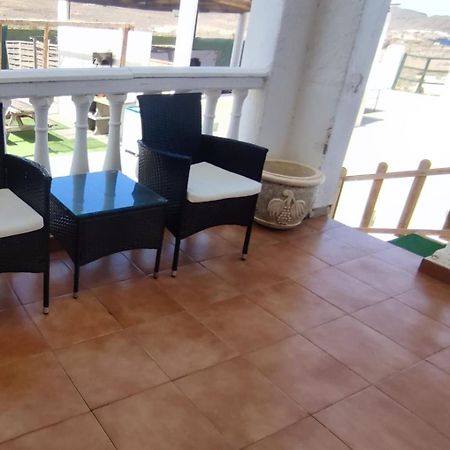 Bluemar Guest House Almeria Bagian luar foto