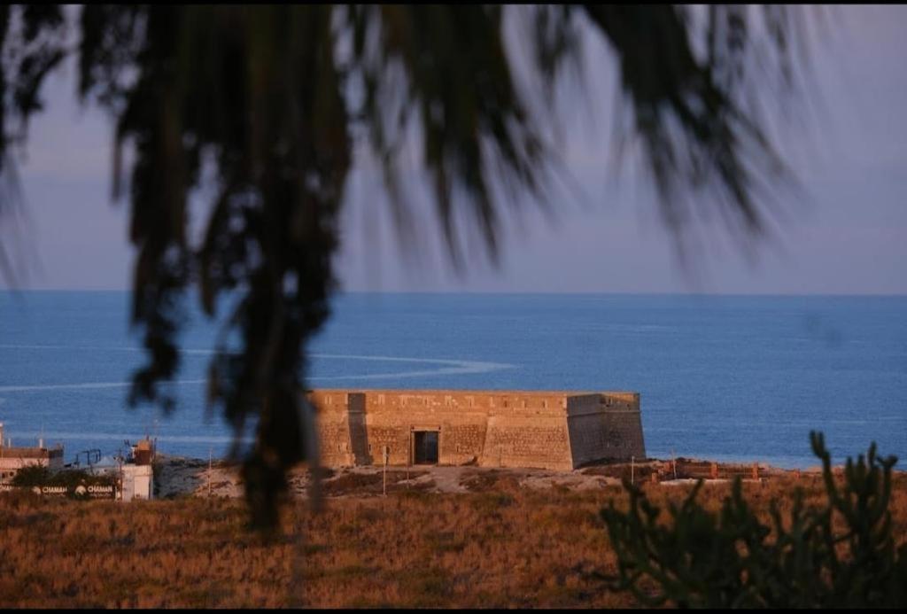 Bluemar Guest House Almeria Bagian luar foto