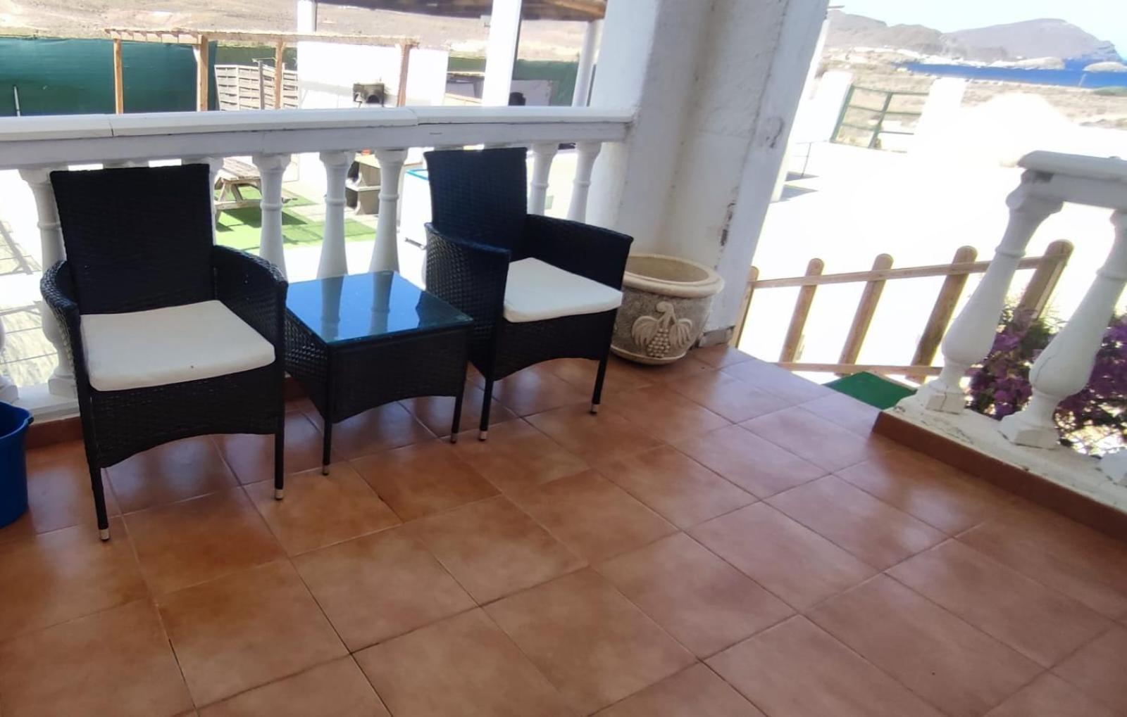 Bluemar Guest House Almeria Bagian luar foto